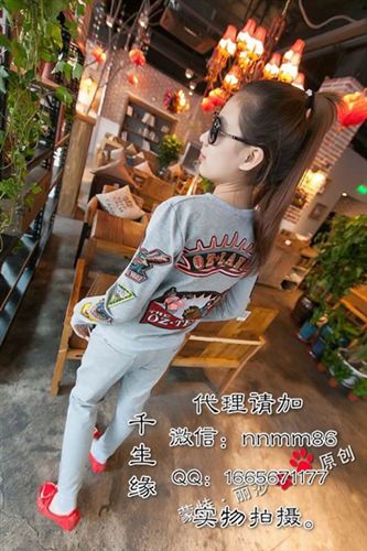 2015年06月 金雨佳妮15春新款女韓版時尚貼標(biāo)衛(wèi)衣T恤運動服休閑套裝女微信