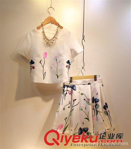 時尚套裝 夏季韓版寬松小香風時尚套裝女復古城堡印花短褲套裝女 批發(fā)