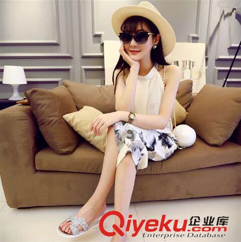 時(shí)尚套裝 韓國代購叉肩袖哈倫褲潑墨花套裝 批發(fā)原始圖片2