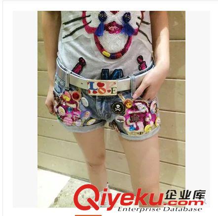 下裝 歐洲站女裝2015新款洗水磨白做舊貼布彩色亮片鑲寶石牛仔短褲