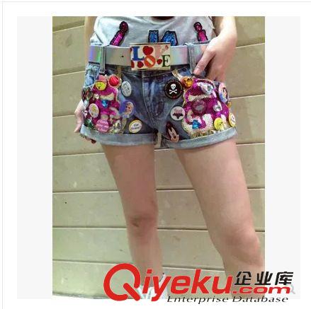 下裝 歐洲站女裝2015新款洗水磨白做舊貼布彩色亮片鑲寶石牛仔短褲