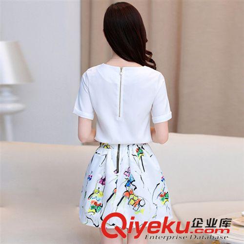 套裝專(zhuān)區(qū) 夏裝新款時(shí)尚套裝小香風(fēng)印花雪紡衫半身裙休閑套裝裙原始圖片3