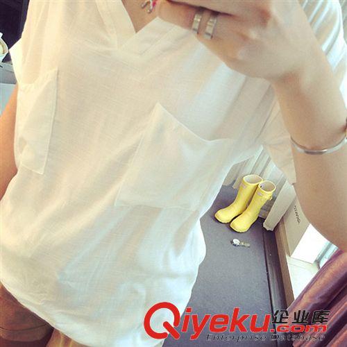 四月新品五期 2015潮牌女文藝范 寬松休閑大口袋 短袖性感V領(lǐng)隨性套頭純色T恤原始圖片3