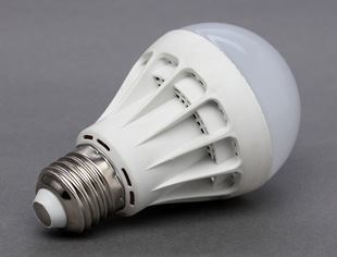 LED球泡燈 仿陶瓷 新款LED球泡燈 3W5W7W9W12WLED節(jié)能燈泡原始圖片3