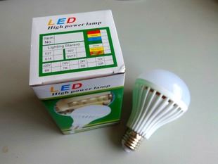 LED塑料球泡A款 厂家批发LED塑料球泡 LED球泡 塑料泡 LED球泡灯 2W3W5W9W12W