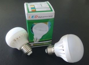 LED塑料球泡C款 厂家批发3W5W7W9W12W15W全套套餐价塑料球泡灯泡E27家用照明