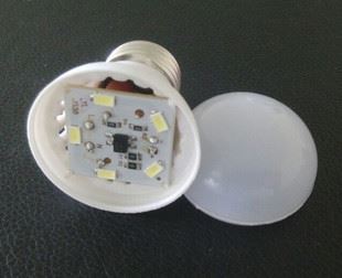 LED塑料球泡C款 廠家直銷3W LED球泡燈經(jīng)濟塑料款E27B22室內(nèi)照明