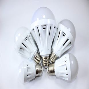 LED球泡燈 LED球泡燈 塑料球泡燈LED節能燈泡3W5W7W9W12WE27LED燈泡廠家批發