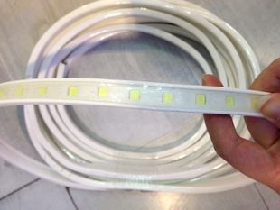 精品/新品推薦 5054TPU防硫化LED5054-60燈環(huán)保長壽LED軟燈帶220v 超高亮燈條