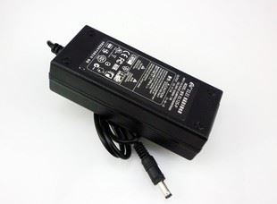 膠殼電源 廠家批發(fā)帶線12V8A100W穩(wěn)壓器 led燈帶電源適配器通用歐規(guī)英規(guī)