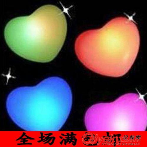 【小夜燈】 情人節禮品 七彩發光創意迷你愛心燈 地攤七彩led創意小夜燈批發原始圖片2