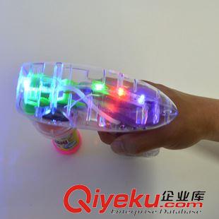 泡泡玩具 熱賣電動(dòng)音樂發(fā)光泡泡槍 透明音樂帶閃燈光泡泡機(jī) 電動(dòng)發(fā)光玩具原始圖片3