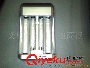 充電電池充電器 廠家AA/AAA 充4節(jié)5號(hào)7號(hào)鎳氫充電電池智能充電器 量大可定做LOGO
