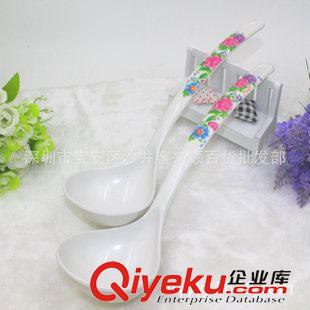 碗、筷、勺 C103 一元小號(hào)長(zhǎng)把塑料小湯勺 家用 餐館湯勺批發(fā) 地?cái)傌浽丛紙D片2