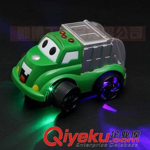 電動(dòng)萬向車 發(fā)光音樂搖擺車 萬向電動(dòng)卡通工程車 四輪發(fā)光玩具車 地?cái)偀豳u原始圖片2