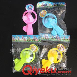 夏季熱賣玩具 迷你卡通手壓風(fēng)扇 便捷式手搖迷你小風(fēng)扇 可愛卡通風(fēng)扇 地攤熱賣原始圖片2