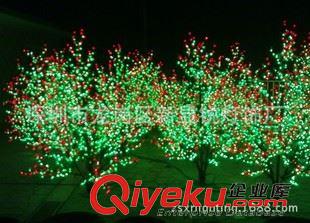 LED玫瑰花、丁香花、球形磨菇花樹燈 跳樓價(jià)現(xiàn)貨大甩賣 2592燈 高2米 LED丁香花樹燈、發(fā)光景觀樹燈原始圖片3