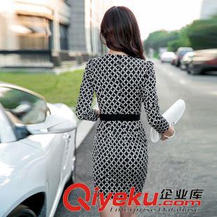 2015.08.30新品 2015秋裝新款大碼女裝OL通勤修身長袖V領(lǐng)連衣裙A字裙888682224原始圖片2