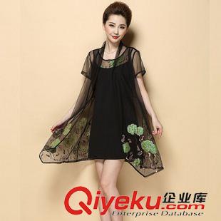 大碼媽媽女裝 2015實拍夏中老年蕾絲繡花兩件套媽媽裝中長款短袖連衣裙原始圖片3