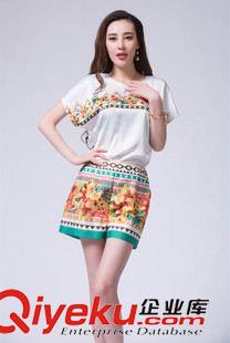 夏季休閑套裝/~~ 2015夏季新款時尚套裝女韓版氣質(zhì)真絲印花短袖t恤休閑短褲兩件套原始圖片2