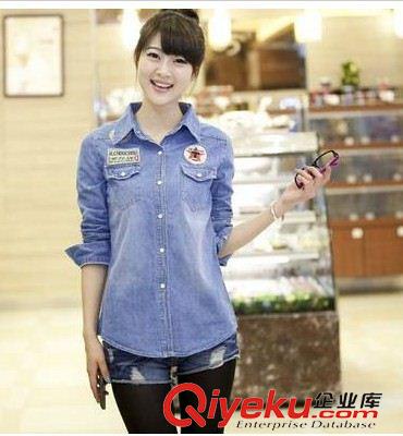 牛仔長(zhǎng)袖襯衣 2碼 2013春裝新品貼布繡花休閑百搭牛仔女長(zhǎng)袖襯衣 襯衫7031原始圖片2