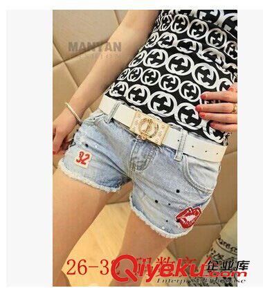 短褲 A1177#夏裝女裝韓版時(shí)尚潮款燙鉆磨白顯瘦牛仔短褲熱褲女褲-現(xiàn)貨原始圖片2