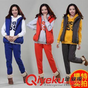 孕婦褲 （模特實(shí)拍孕婦秋冬裝三件套運(yùn)動馬甲連帽衛(wèi)衣套裝加厚加絨原始圖片2