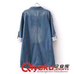 女士牛仔外套 2015春裝歐洲站單排扣做舊破洞牛仔長款風(fēng)衣女時(shí)尚外套原始圖片2