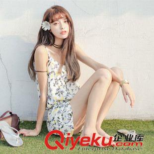 時(shí)尚連體褲 2015夏裝新款日系女背后交叉設(shè)計(jì)碎花雪紡吊帶連體褲潮 好質(zhì)量原始圖片3