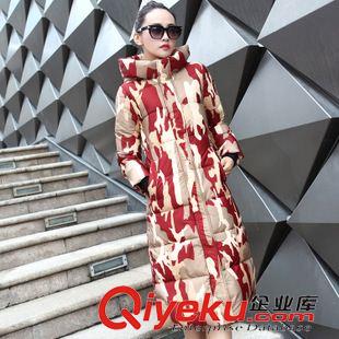 羽絨棉服類 批發(fā)軍工裝迷彩花連帽羽絨服女加長款加厚 一件代發(fā)工廠直銷原始圖片3