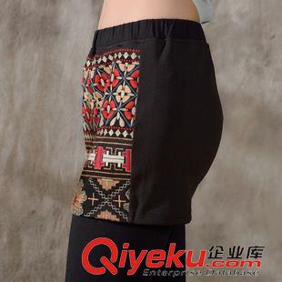 2015九月第二批新款 2015少數(shù)民族風(fēng)服飾假兩件刺繡修身松緊腰大碼圓擺裙褲打底褲1371原始圖片2