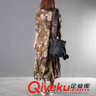 2015八月第四批新款上架 2015秋裝新款青花棉麻文藝連衣裙復古褶皺不規則長款裙子女原始圖片3
