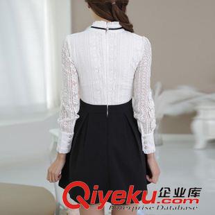 2015八月{dy}批新款上架 2015春裝新款女裝蕾絲拼接氣質(zhì)公主范立領(lǐng)長(zhǎng)袖假兩件連衣裙原始圖片2