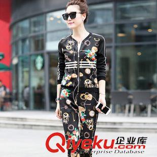 衛(wèi)衣外套 秋裝新品運動服休閑套裝女潮戶外時尚圓領(lǐng)蝴蝶印花衛(wèi)衣兩件套大碼