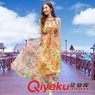 2區 碎花連衣裙2015時尚夏季新款女裝性感波西米亞露背顯瘦連衣裙長裙