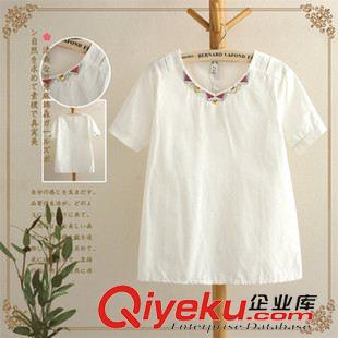 【夏季新品】 2015夏季新款日系森女系領(lǐng)口繡花寬松棉麻顯瘦短袖女t恤