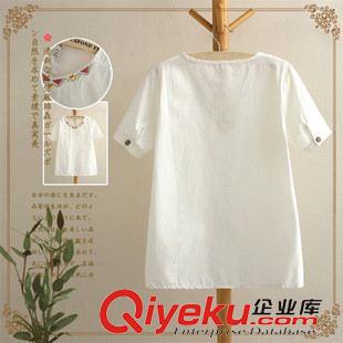 【夏季新品】 2015夏季新款日系森女系領(lǐng)口繡花寬松棉麻顯瘦短袖女t恤