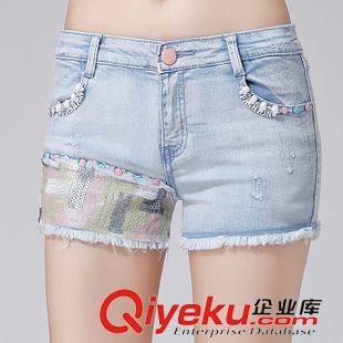 牛仔系列 2015夏季新款女式牛仔褲水洗破洞時尚數字繡花牛仔短褲女