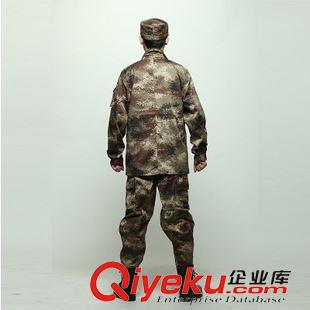 人氣熱賣 07加厚冬季叢林迷彩服套裝 學(xué)生軍訓(xùn)服 戶外執(zhí)勤訓(xùn)練作訓(xùn)服批發(fā)