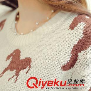 9月新款 2015秋冬女韓版撞色立體小馬針織毛衣外套長袖圓領(lǐng)寬松毛衣原始圖片2