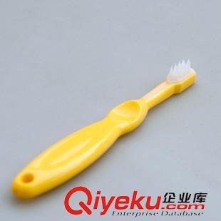 洗護(hù)用品 小雞卡迪嬰幼兒訓(xùn)練護(hù)齒牙刷 12個(gè)月以上兒童牙刷第二階段 KD3132原始圖片2