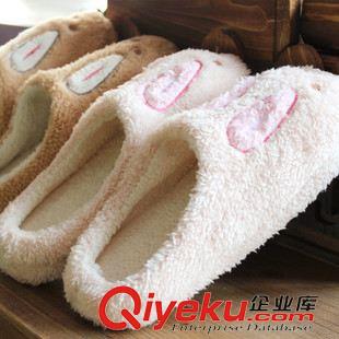 保暖鞋 拖鞋 韓版可愛小兔低跟居家棉拖鞋 刺繡珊瑚棉保暖女士拖鞋 地板鞋