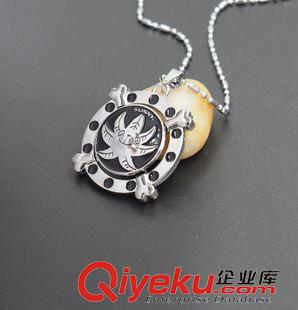 海賊王 動漫掛件批發(fā)  海賊王生命一號旋轉(zhuǎn)項鏈原始圖片3