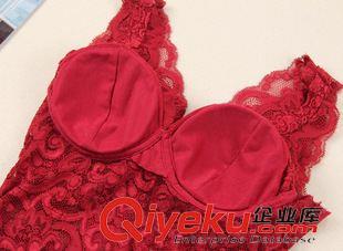 6月1日新品 【帥孜】深V領(lǐng)蕾絲吊帶背心女打底性感修身打底衫帶胸墊