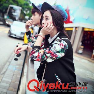 衛(wèi)衣 夾克 棒球服 運動裝（男）  2015(現(xiàn)貨）情侶裝秋開衫衛(wèi)衣韓版時尚印花太空棉棒球服女短外套原始圖片2