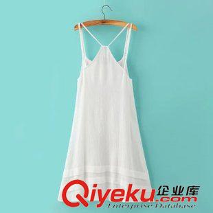 5-6號新款 歐美大牌民族風(fēng)刺繡繡花吊帶人棉皺連衣裙女裙子 夏季女裝新款原始圖片2