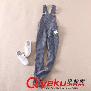 7-8號(hào)新款 水洗牛仔經(jīng)典下口袋長(zhǎng)袖翻領(lǐng)修身大碼顯瘦牛仔衣女襯衫