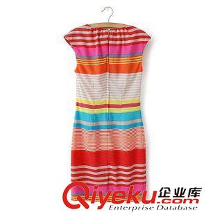 連衣裙 歐美專柜款2014夏裝新款女裝修身氣質(zhì)彩虹條紋圓領(lǐng)無袖連衣裙女原始圖片2