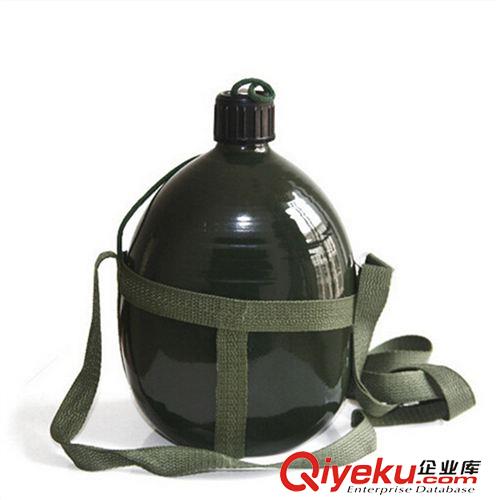 各國飯盒/水壺 加厚軍規(guī)鋁制用品 水壺87老式軍訓(xùn)水壺戶外野營1.5升容量水壺