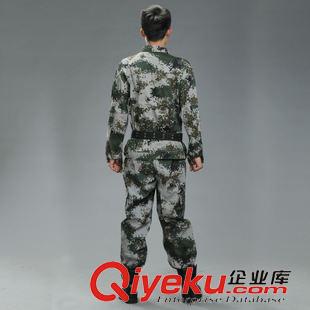 07系列迷彩服 廠家批發 07陸地叢林數碼迷彩服套裝 學生軍訓迷彩服 可定制